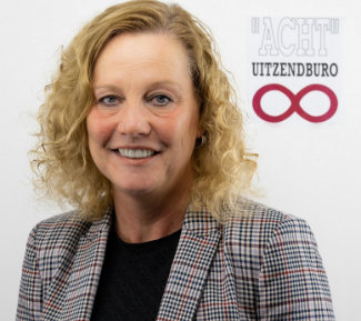 Portretfoto van Irma van Rijs- de Leeuw